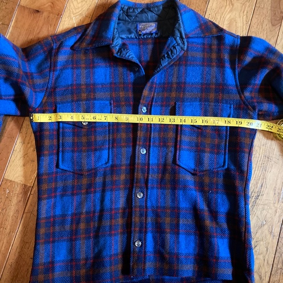 Pendleton 100% wool blue plaid buttton down fall/winter shirt - Picture 4 of 6